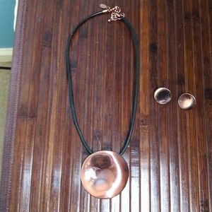 Joan Rivers copper necklace and earrings